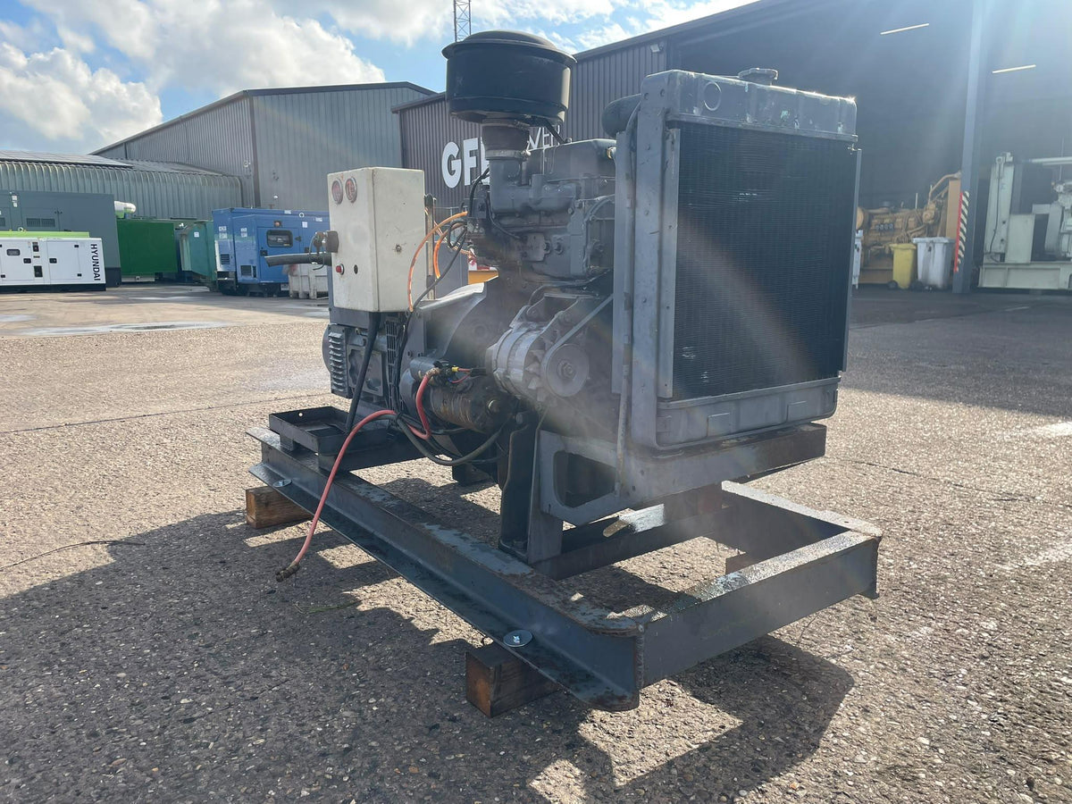 25kVA NG25P Perkins D3 152 Open Used Generator
