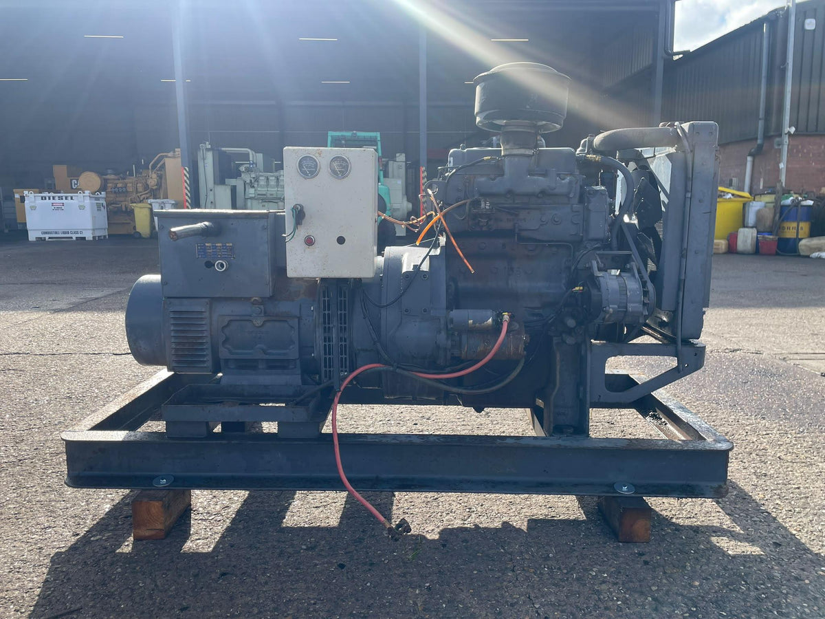 25kVA NG25P Perkins D3 152 Open Used Generator