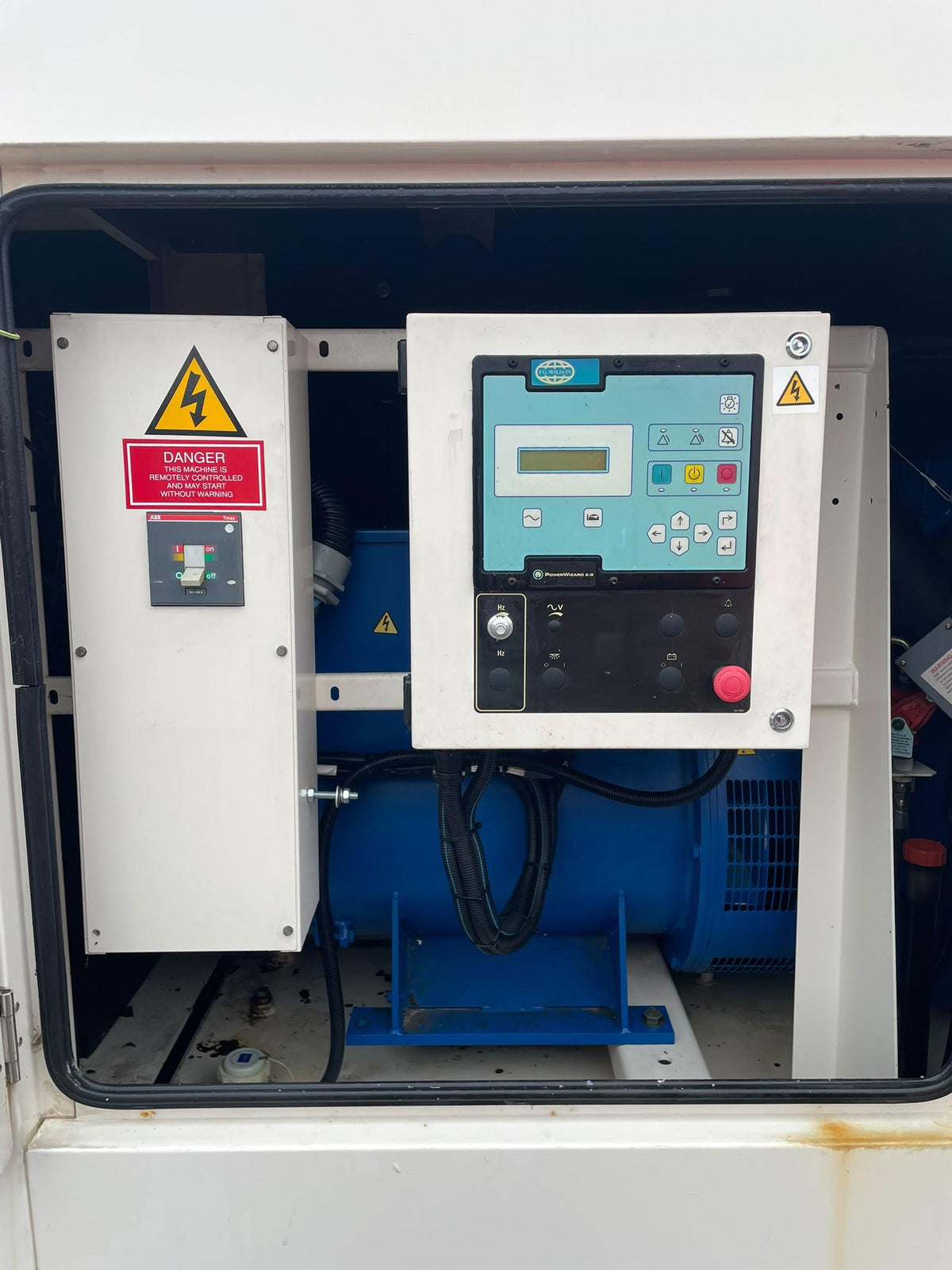 250kVA FG Wilson P250H Perkins 1300 SERIES GEB330 Canopied Used Generator