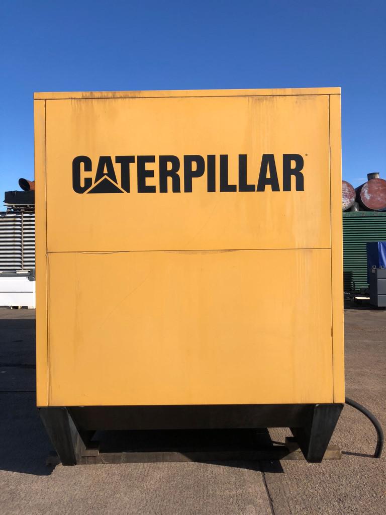 880KVA Caterpillar used generator