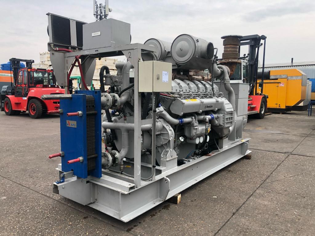 1315kVA Broadcrown  Perkins used generator (2/3)