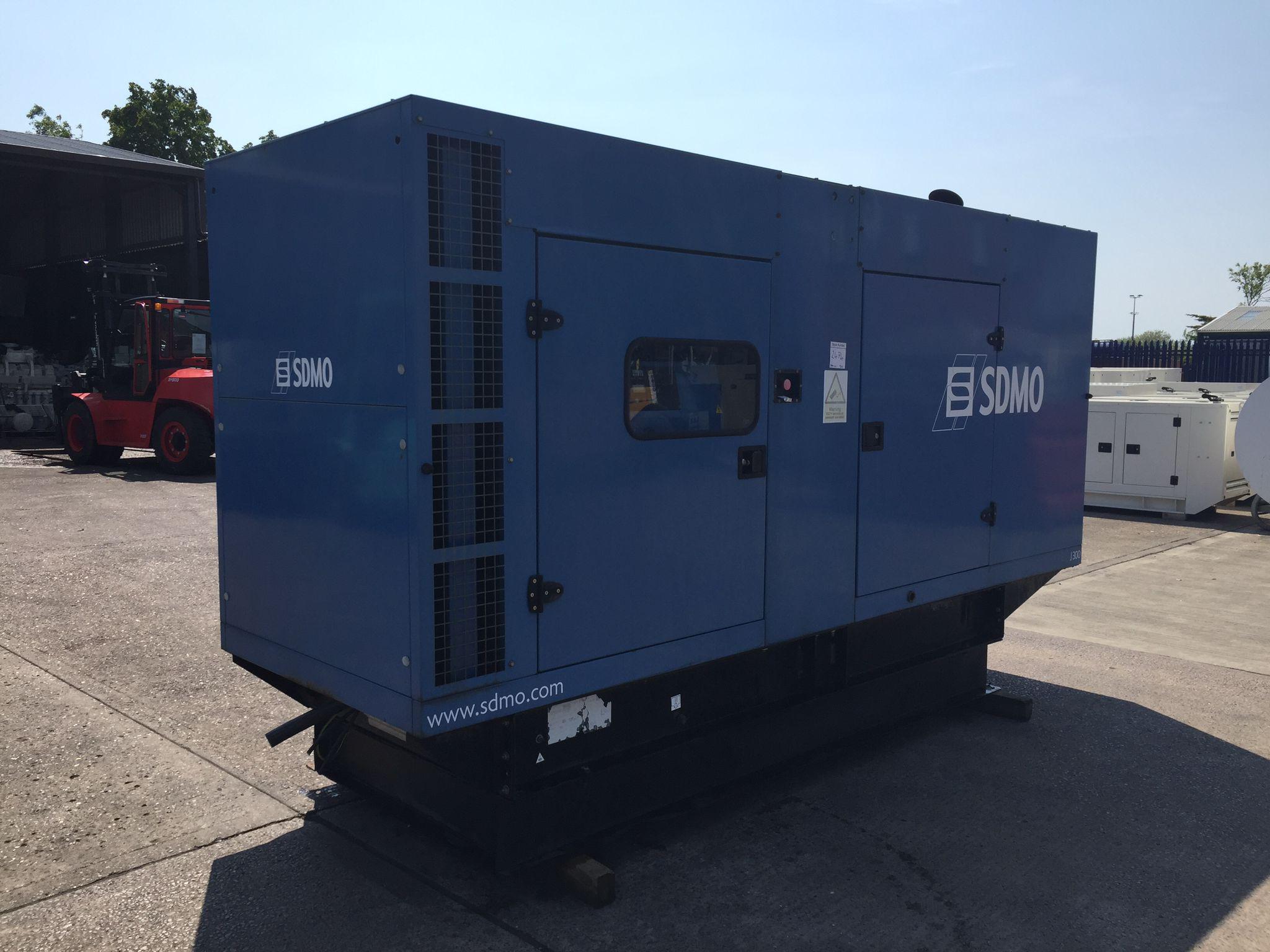 300KVA SDMO John Deere used generator