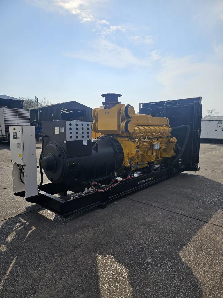 2200kVA Broadcrown  Mitsubishi used generator