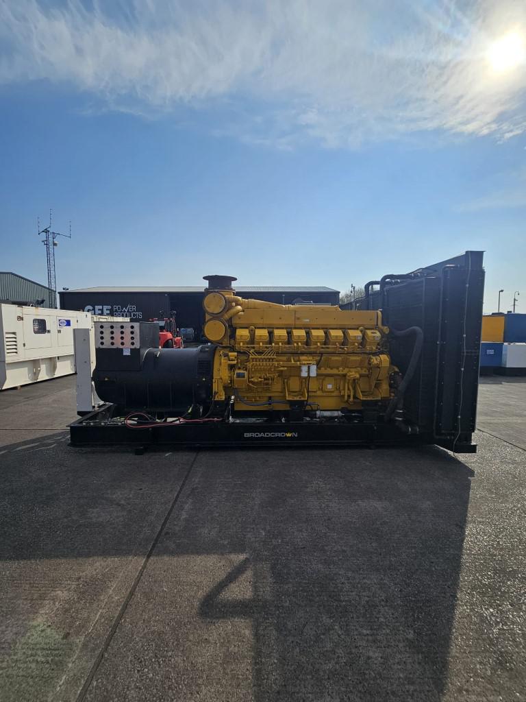 2200kVA Broadcrown  Mitsubishi used generator