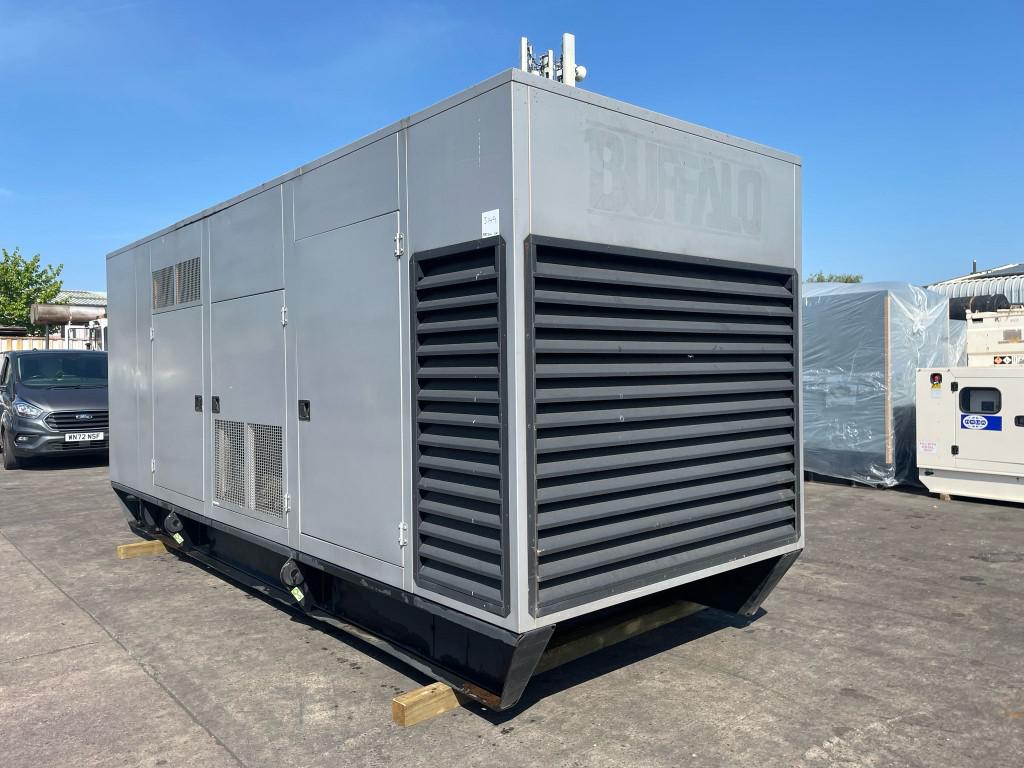 891kVA CAT Caterpillar used generator