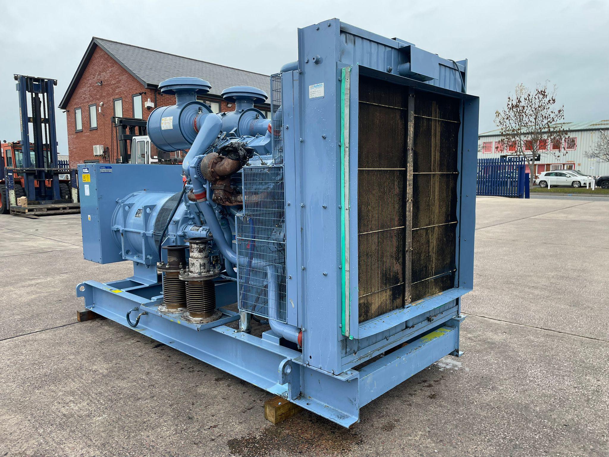 715kVA Auto Diesels  Rolls Royce/ Perkins used generator