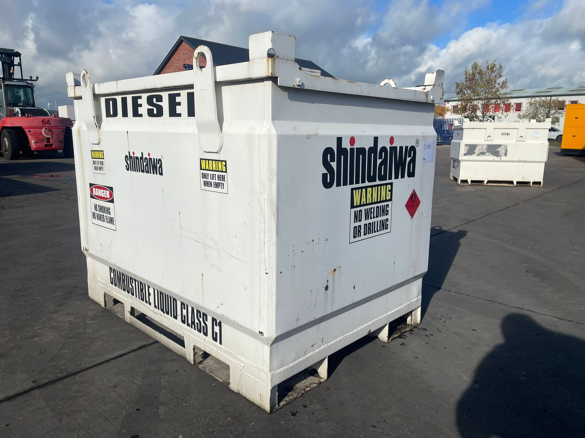 860 Litre Shindawa Bunded Fuel Tank