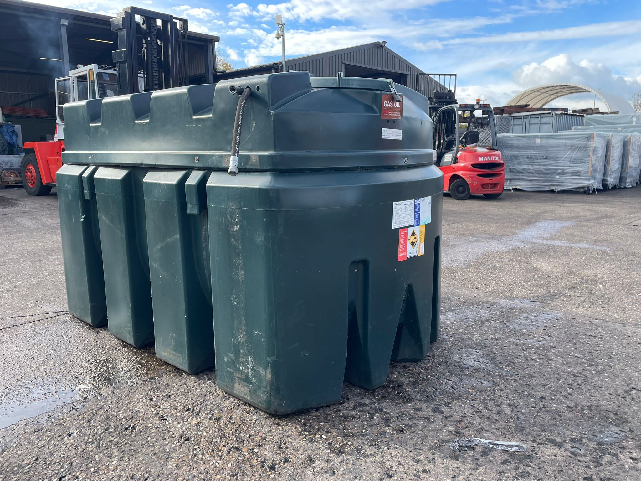 2500 Litre Plastic Titan ES2500T Tank