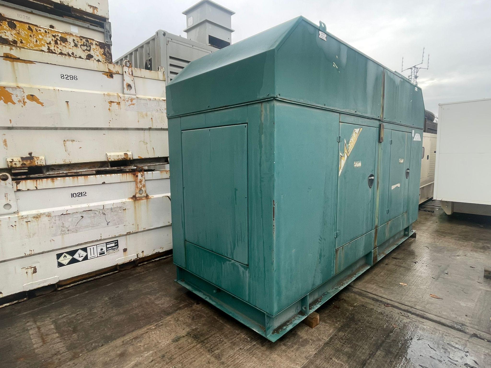 165kVA Petbow Iveco used generator
