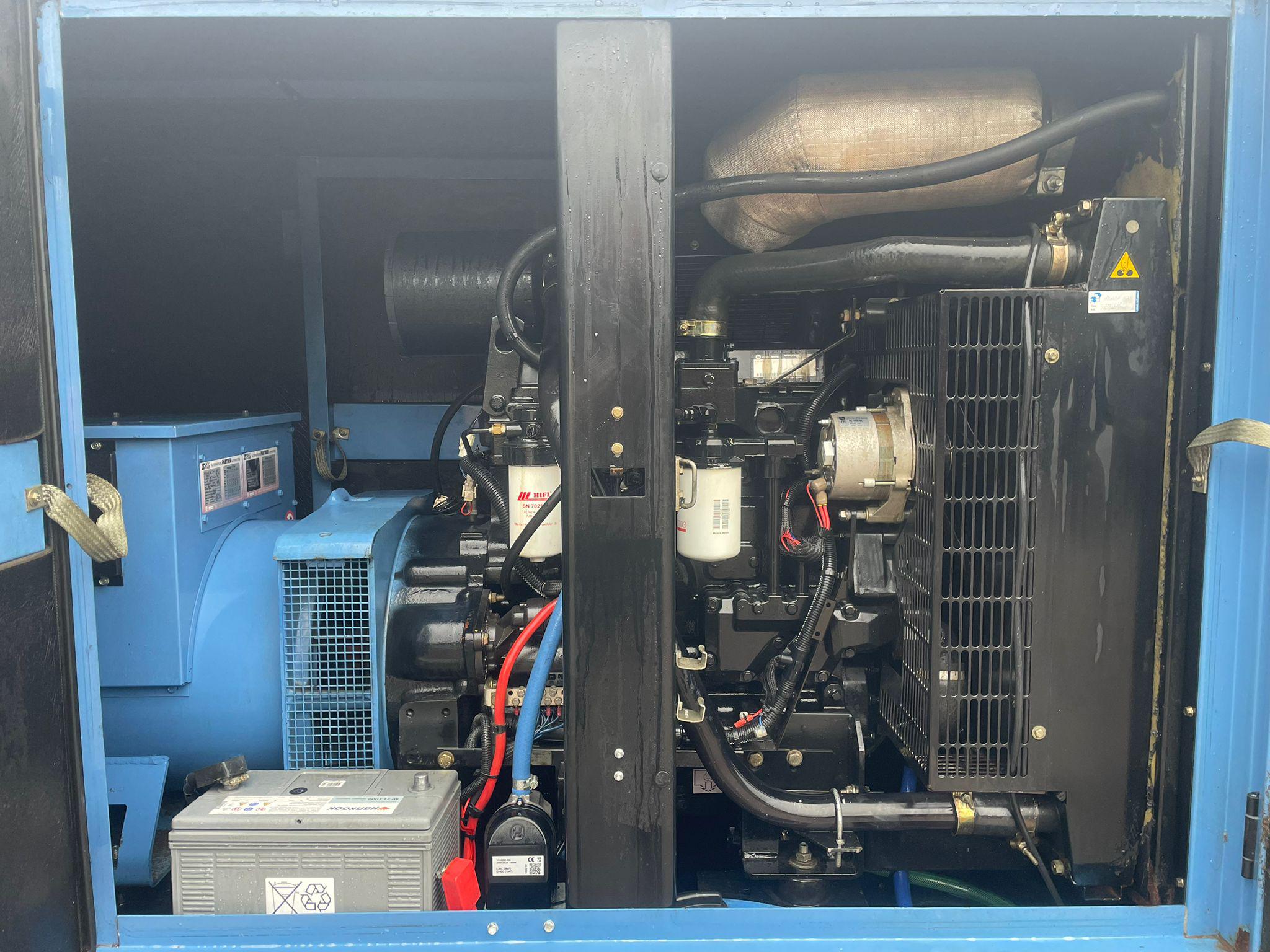 110kVA SDMO John Deere used generator