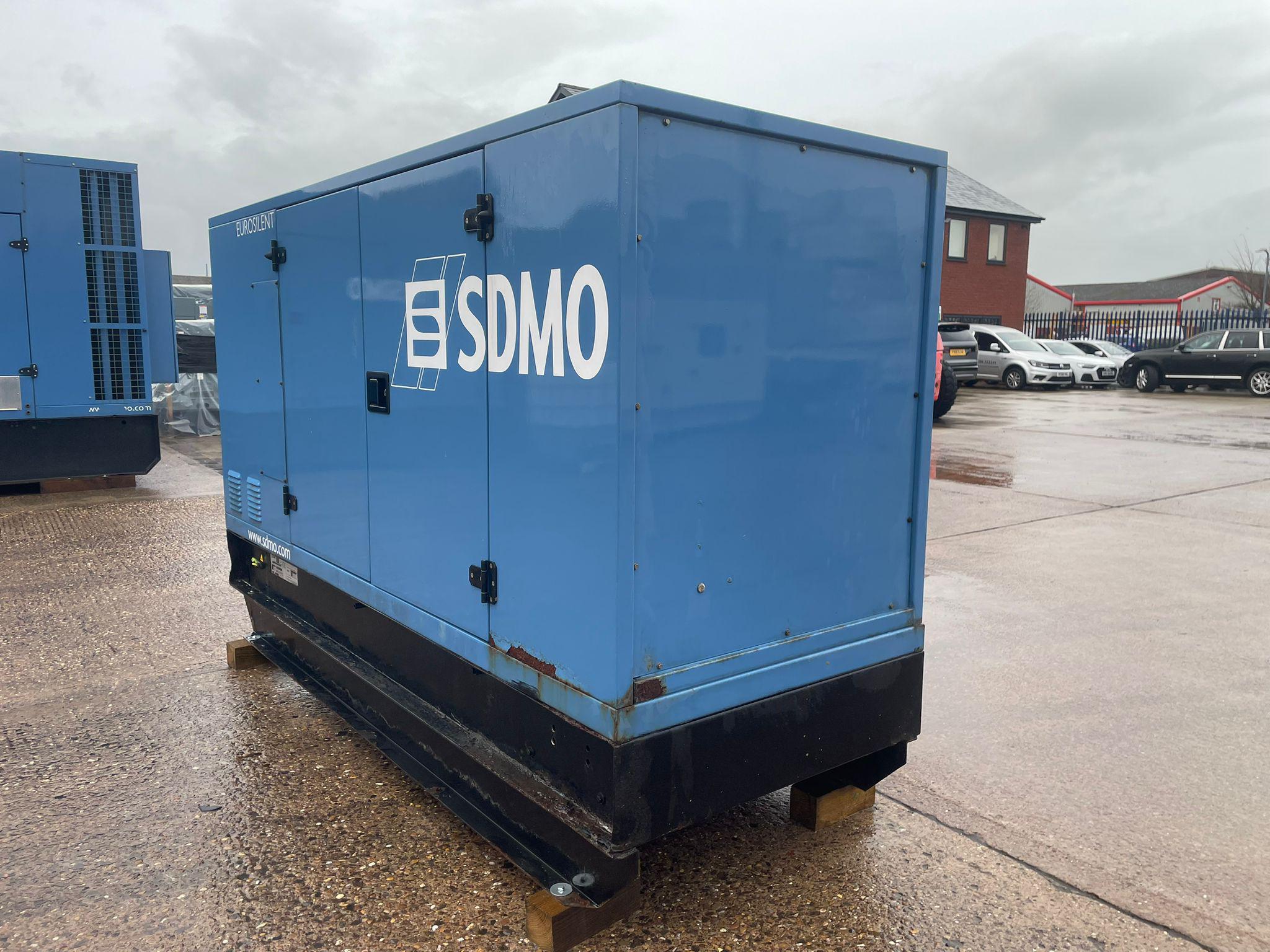 110kVA SDMO John Deere used generator