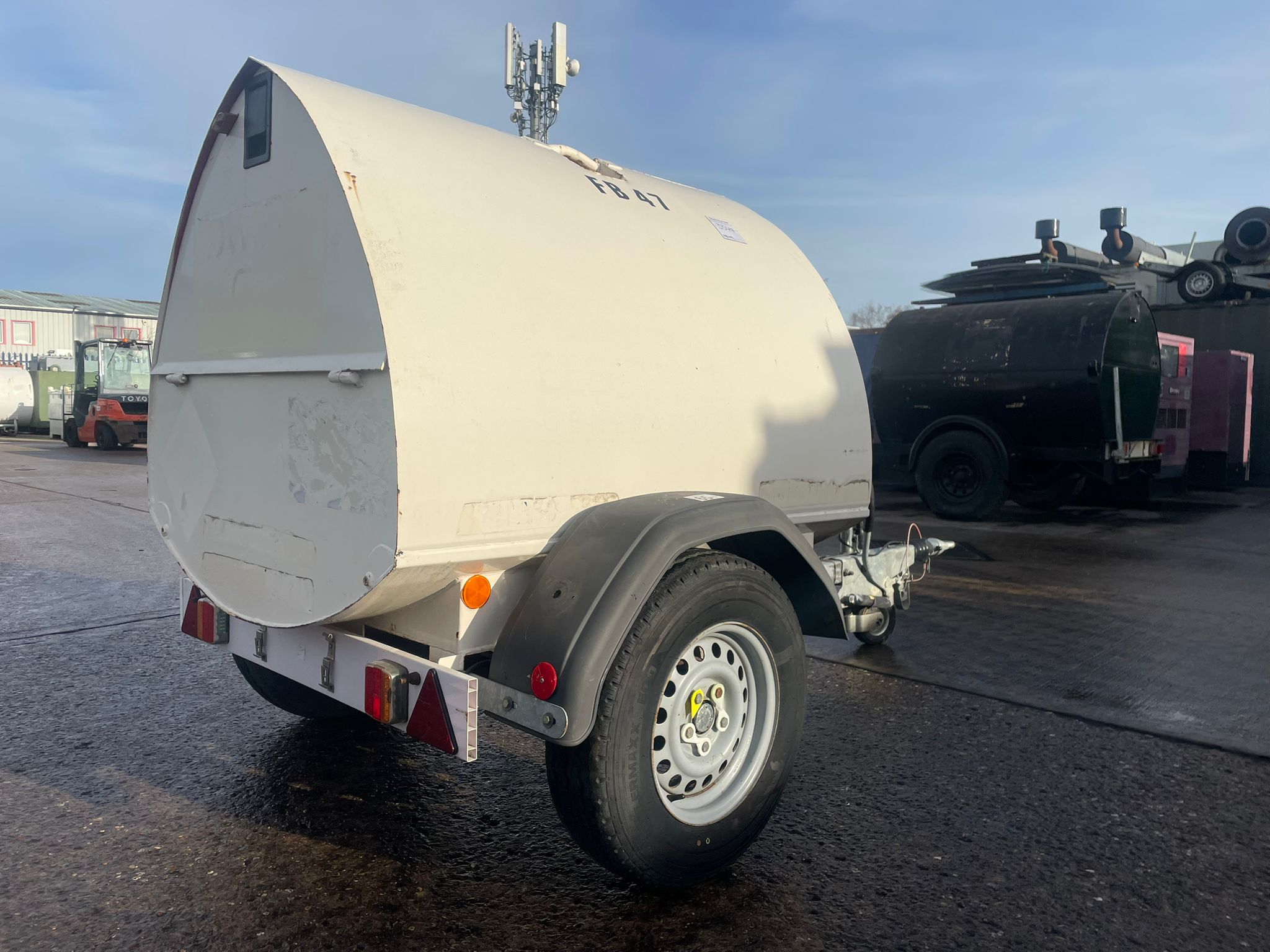 950 Litre Western Fuel Bowser