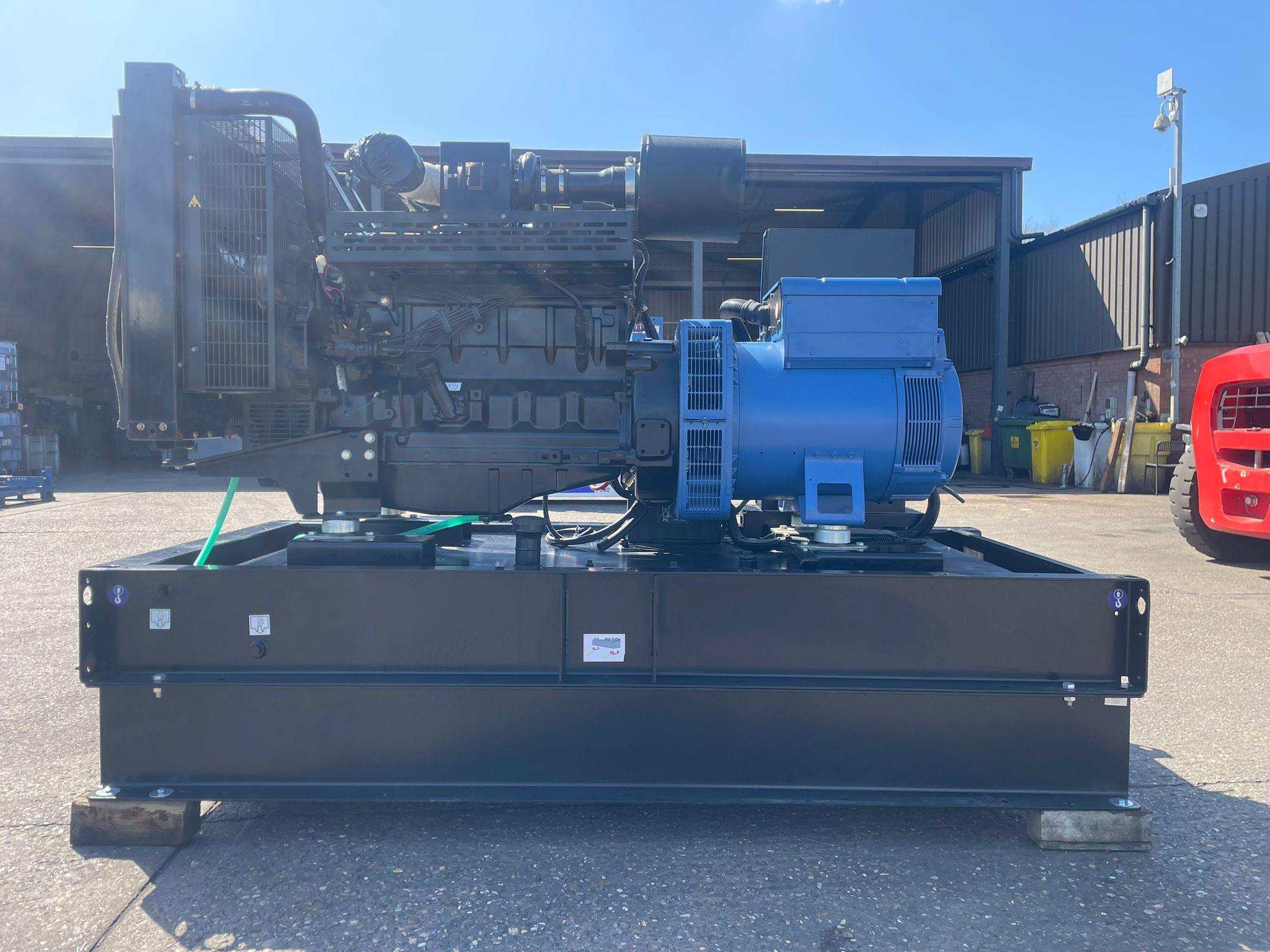 132kVA SDMO J130K John Deere 6068TF220 Open Used Generator