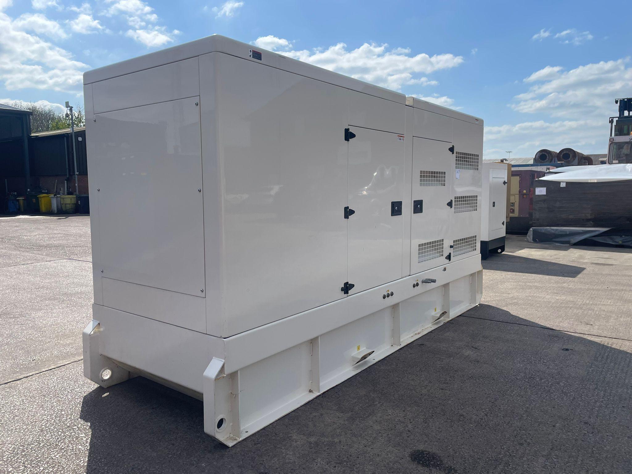 352kVA YorPower YXC32ORSC Cummins 6LTAA9.5-G1 Canopied Used Generator