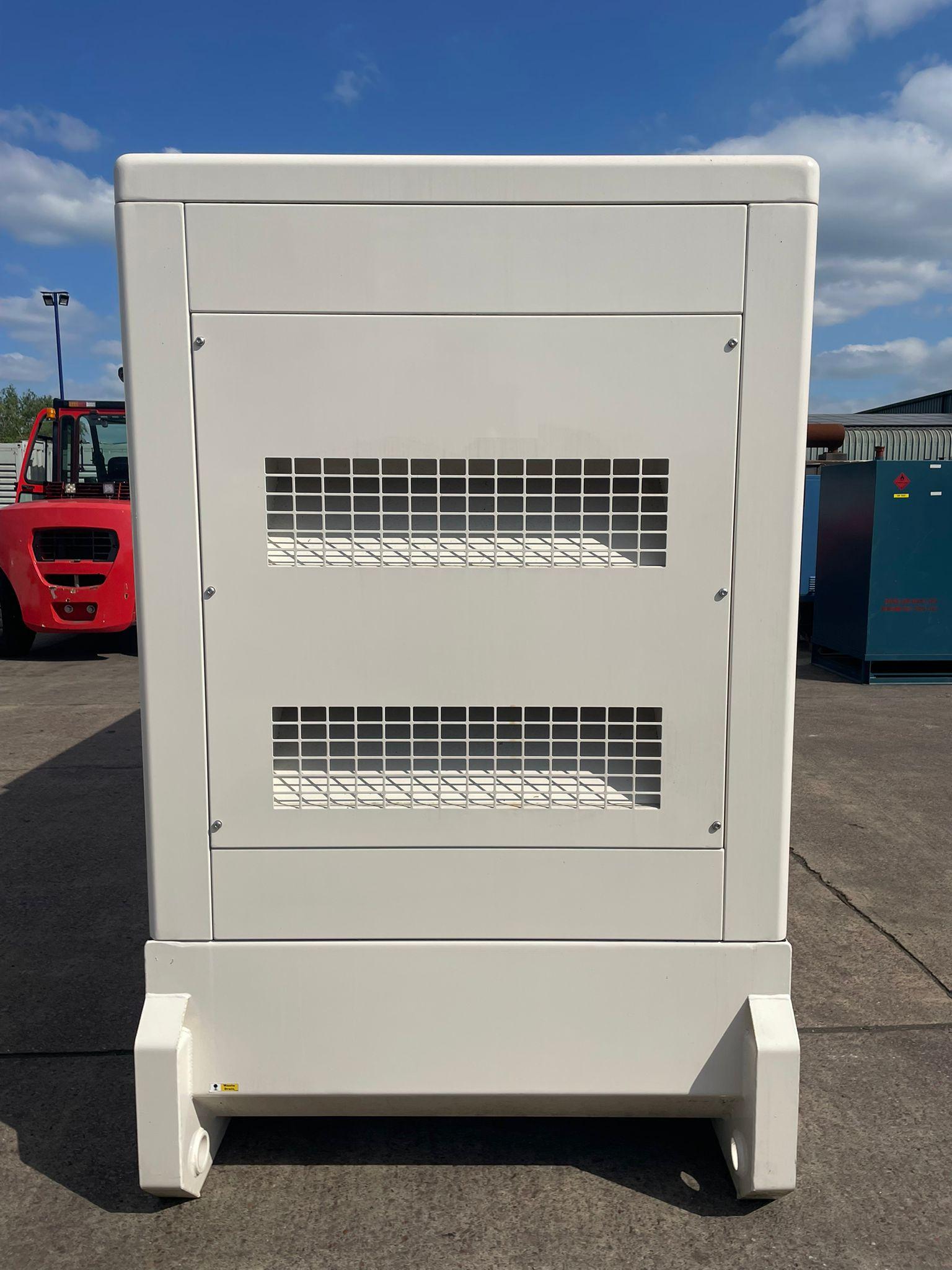 352kVA YorPower YXC32ORSC Cummins 6LTAA9.5-G1 Canopied Used Generator