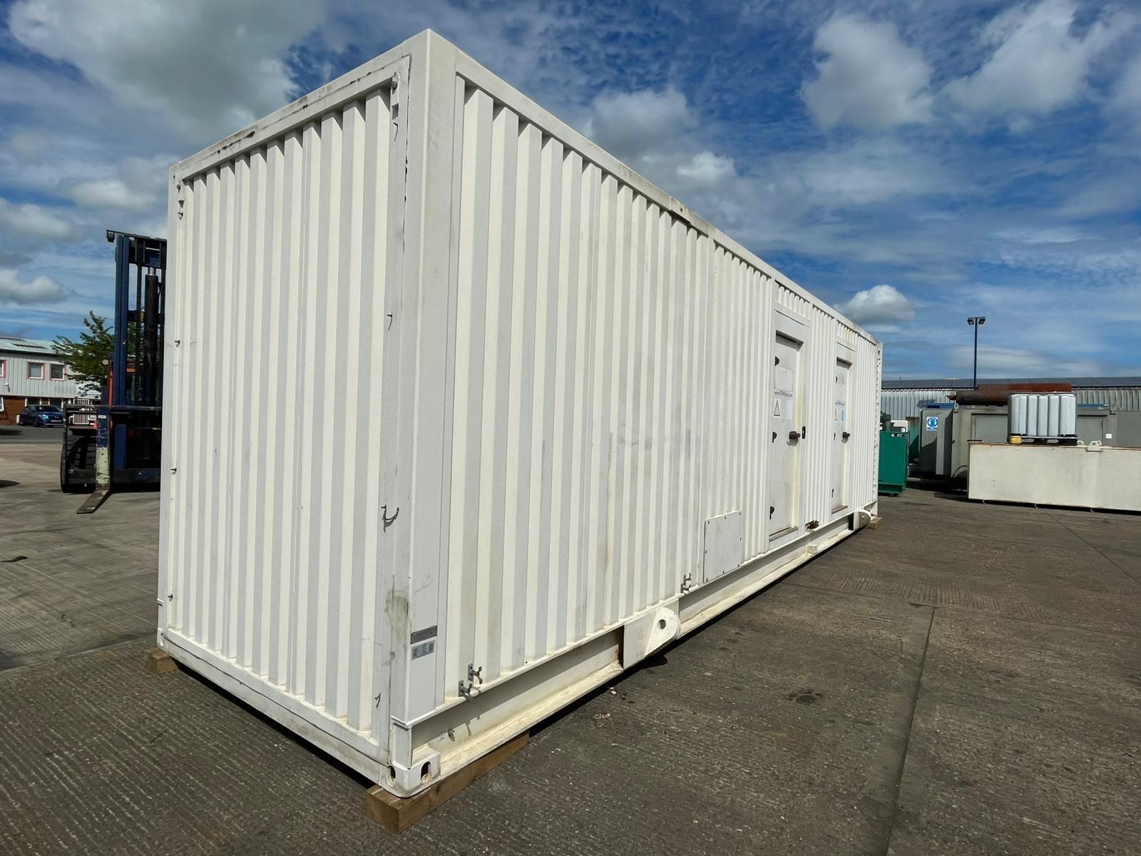 1100kVA FG Wilson P1000P1 Perkins LL 8124B Containerised Used Generator