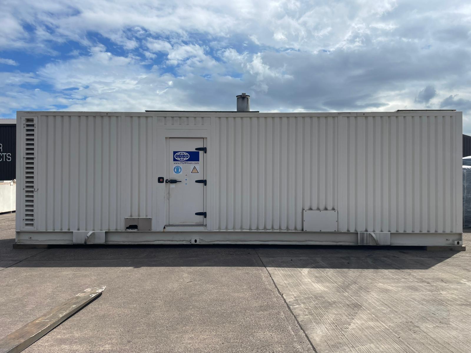 1100kVA FG Wilson P1000P1 Perkins LL 8124B Containerised Used Generator