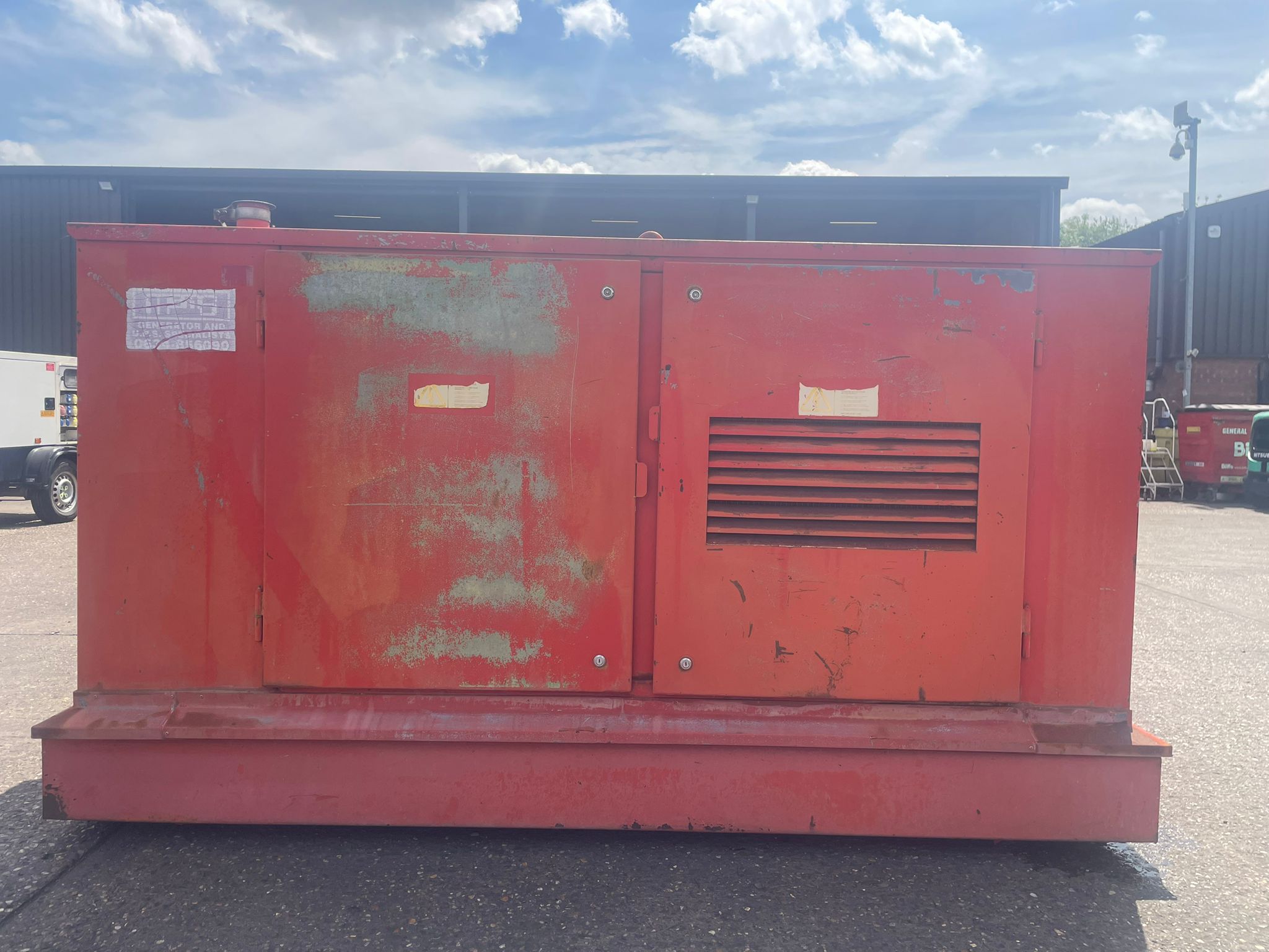 44kVA PETBOW AHFB32A IVECO 8041 I 05.55 Canopied Used Generator