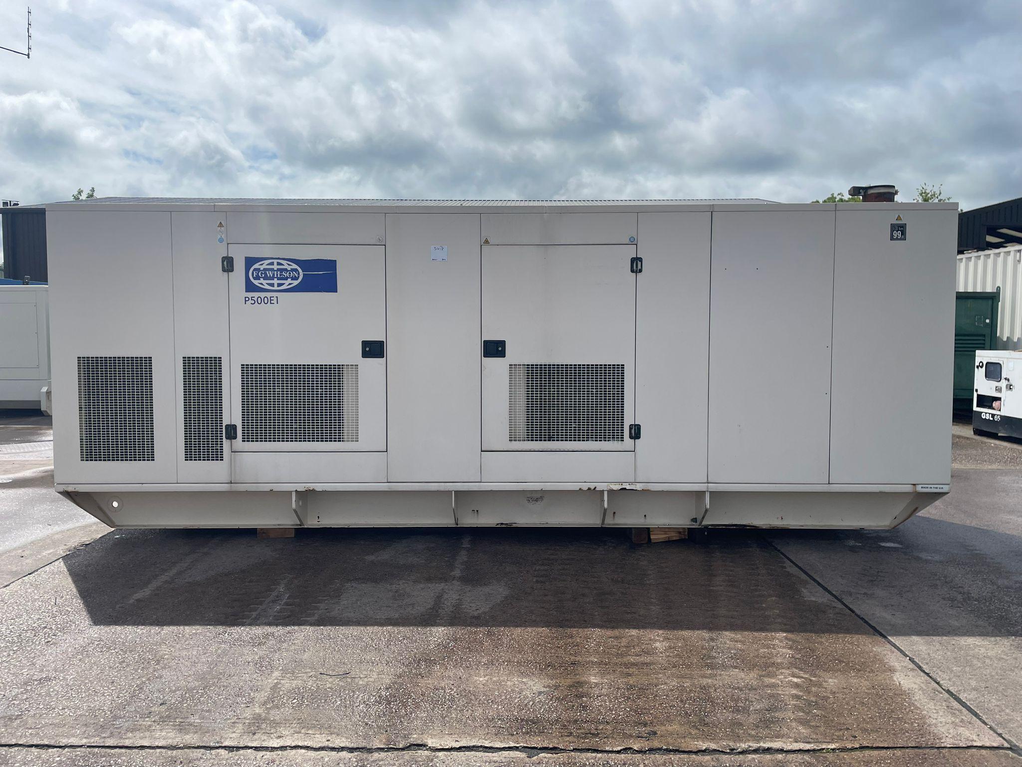 500kVA FG Wilson P500E1 Perkins 2806C-E16TAG1 Canopied Used Generator