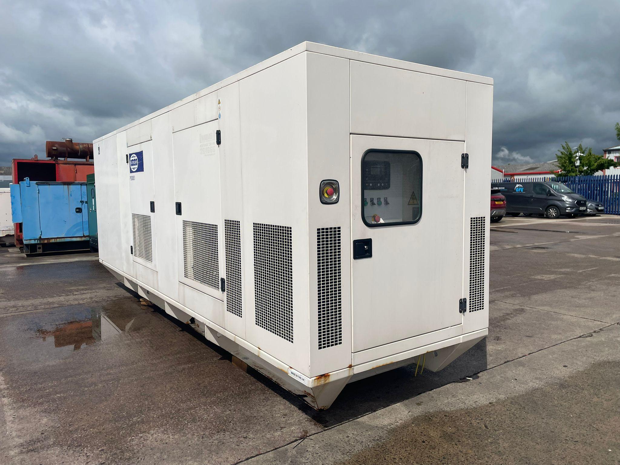 500kVA FG Wilson P500E1 Perkins 2806C-E16TAG1 Canopied Used Generator