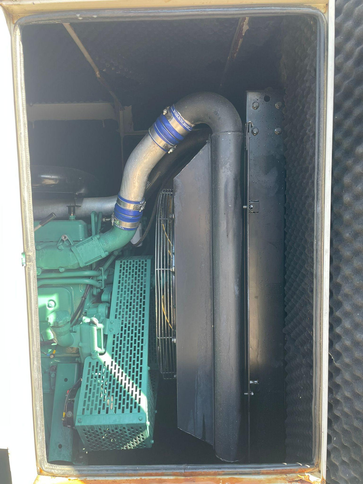 275kVA Scorpion  DV275 Volvo  TAD740GE Canopied Used Generator